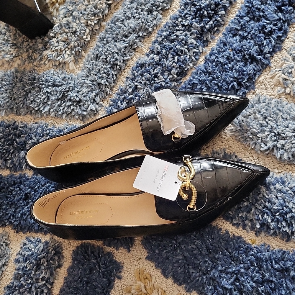 Shoes - Picture 12 of 13